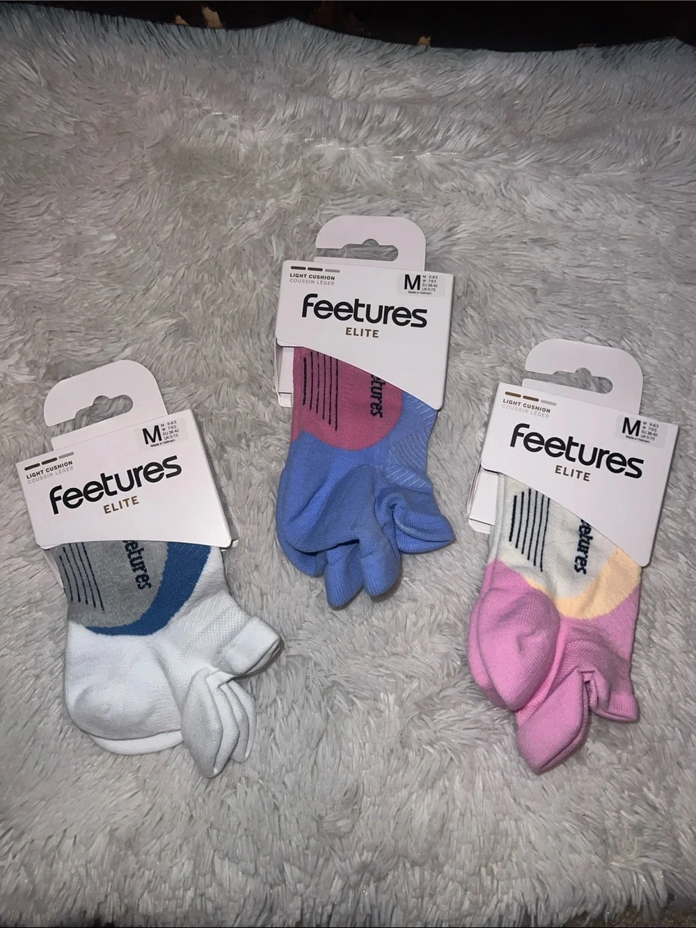 FEETURES ELITE LIGHT CUSHION SOCKS